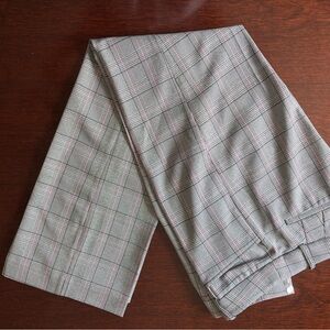 Tahari ASL Gray Plaid Pants